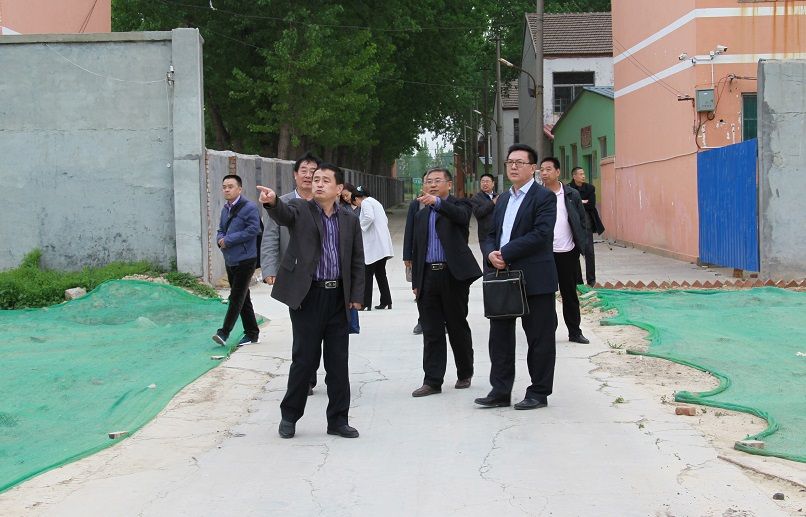 省厅专家组到我县进行国 家级农村职业教育和成人教育示范县验收