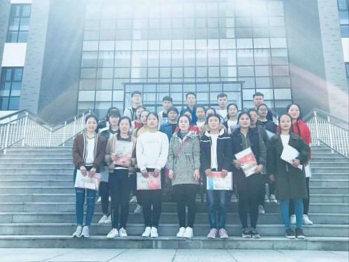 向阳而生 逆风翻盘